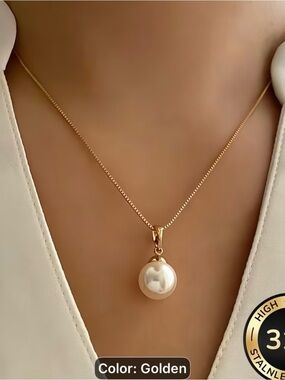 Golden Pearl Pendant Necklace